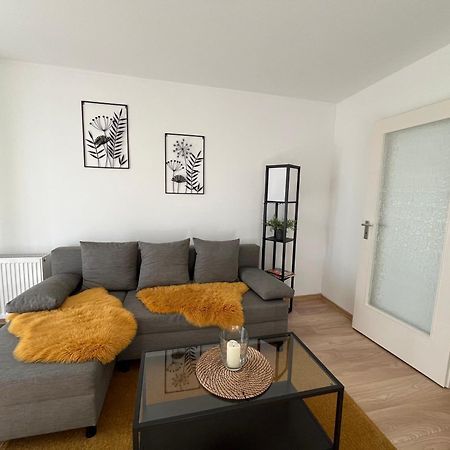Wilhelmsdorf Ferienwohnung Bergstrasse מראה חיצוני תמונה