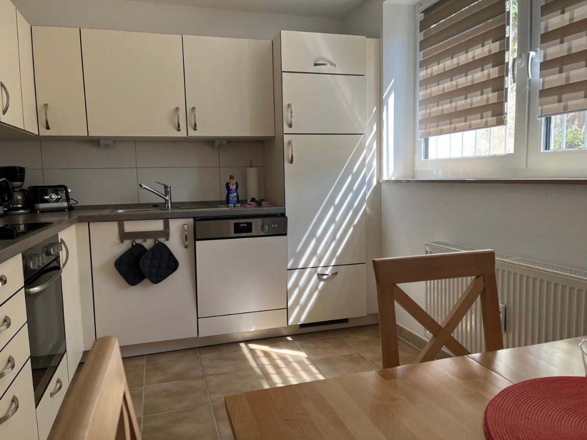 Wilhelmsdorf Ferienwohnung Bergstrasse מראה חיצוני תמונה