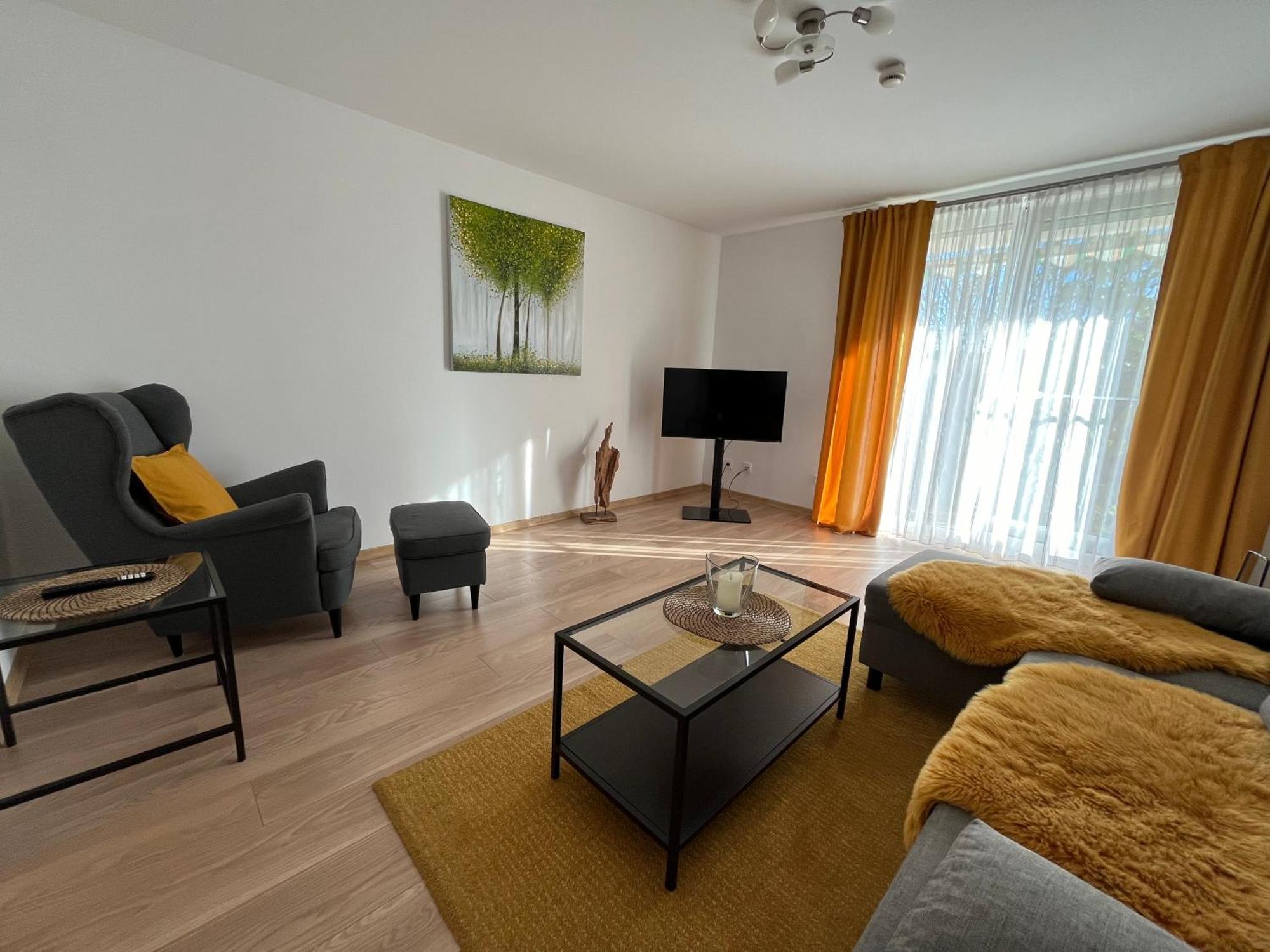 Wilhelmsdorf Ferienwohnung Bergstrasse מראה חיצוני תמונה